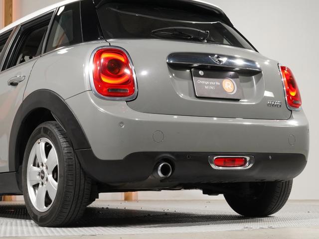 MINI クーパー 禁煙車 ワンオーナー 純正ナビ バックカメラ リア障害物センサー ストレージコンパートメントパッケージ LEDヘッドライト/LEDフロントフォグランプ ETC 整備付(25枚目)