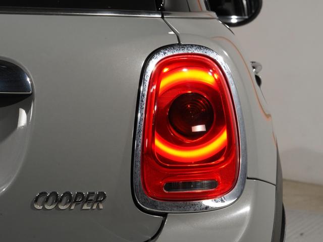 MINI クーパー 禁煙車 ワンオーナー 純正ナビ バックカメラ リア障害物センサー ストレージコンパートメントパッケージ LEDヘッドライト/LEDフロントフォグランプ ETC 整備付(26枚目)