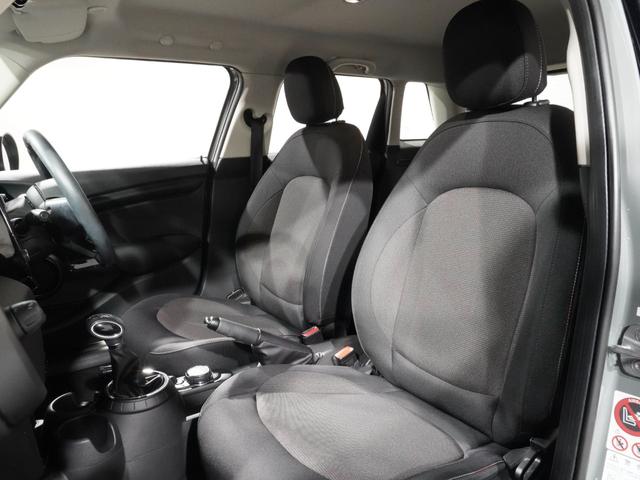 MINI クーパー 禁煙車 ワンオーナー 純正ナビ バックカメラ リア障害物センサー ストレージコンパートメントパッケージ LEDヘッドライト/LEDフロントフォグランプ ETC 整備付(32枚目)