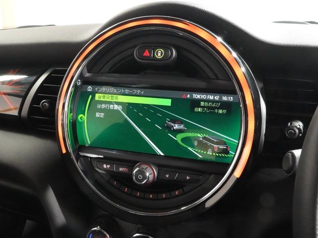 MINI クーパーSD シートヒーター アラームシステム パーキングアシスト バックカメラ 前後障害物センサー ドライビングモード アクティブクルコン インテリアサーフェス/Yoursスタイル 純正ナビ ETC2.0 整備付(35枚目)