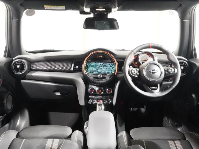 MINI クーパーS パーキングアシスト バックカメラ 前後障害物センサー JCWステアリング/ホイール ドライビングモード ストレージコンパートメントパッケージ アクティブクルコン 純正ナビ ETC2.0 整備付(4枚目)