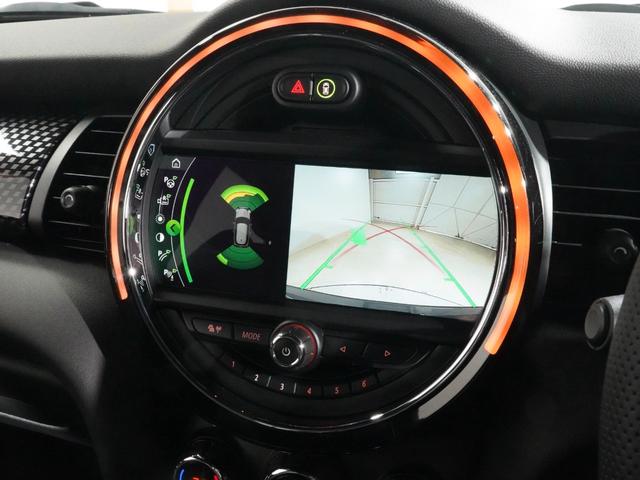 MINI クーパーS パーキングアシスト バックカメラ 前後障害物センサー JCWステアリング/ホイール ドライビングモード ストレージコンパートメントパッケージ アクティブクルコン 純正ナビ ETC2.0 整備付(6枚目)