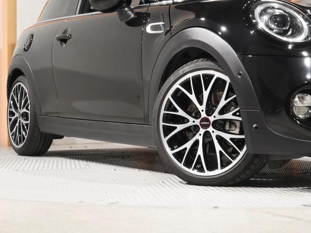 MINI クーパーS パーキングアシスト バックカメラ 前後障害物センサー JCWステアリング/ホイール ドライビングモード ストレージコンパートメントパッケージ アクティブクルコン 純正ナビ ETC2.0 整備付(20枚目)