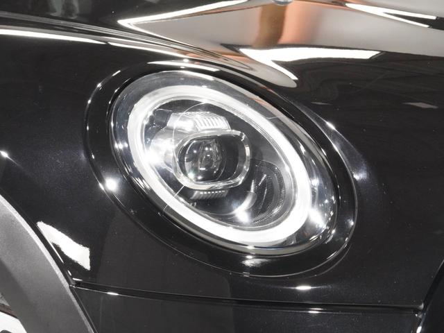 MINI クーパーS パーキングアシスト バックカメラ 前後障害物センサー JCWステアリング/ホイール ドライビングモード ストレージコンパートメントパッケージ アクティブクルコン 純正ナビ ETC2.0 整備付(21枚目)