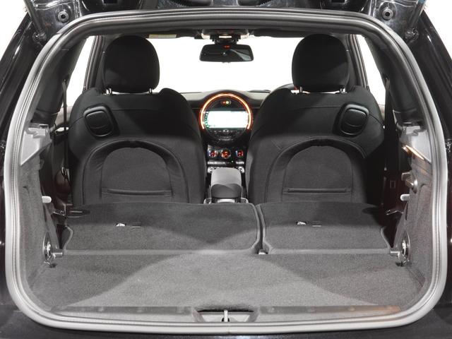 MINI クーパーS パーキングアシスト バックカメラ 前後障害物センサー JCWステアリング/ホイール ドライビングモード ストレージコンパートメントパッケージ アクティブクルコン 純正ナビ ETC2.0 整備付(31枚目)