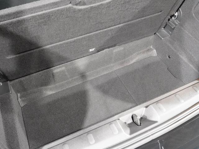 MINI クーパーS パーキングアシスト バックカメラ 前後障害物センサー JCWステアリング/ホイール ドライビングモード ストレージコンパートメントパッケージ アクティブクルコン 純正ナビ ETC2.0 整備付(32枚目)