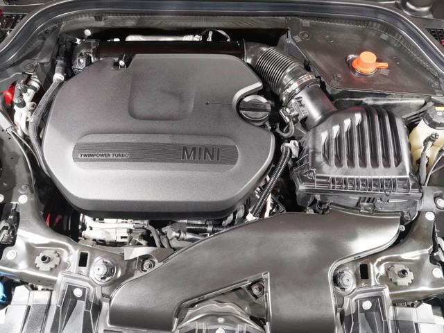 MINI クーパーD ピカデリーエディション 特別仕様車 専用装備 レザレットシート シートヒーター 純正ナビ バックカメラ 衝突軽減ブレーキ リア障害物センサー コンフォートアクセス 15インチアルミホイール ETC 整備付(7枚目)