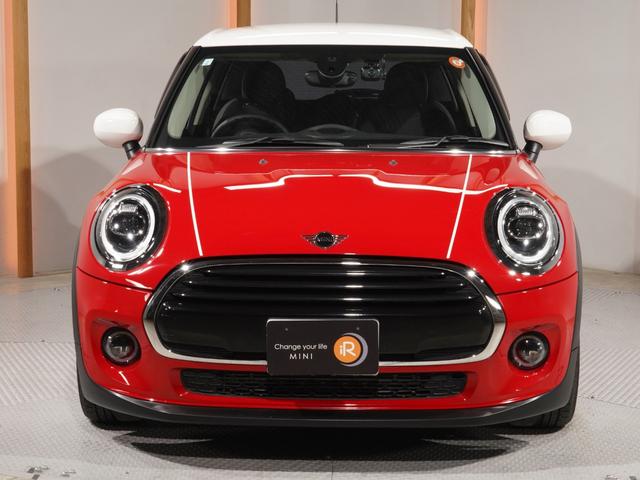 MINI クーパーD ピカデリーエディション 特別仕様車 専用装備 レザレットシート シートヒーター 純正ナビ バックカメラ 衝突軽減ブレーキ リア障害物センサー コンフォートアクセス 15インチアルミホイール ETC 整備付(8枚目)