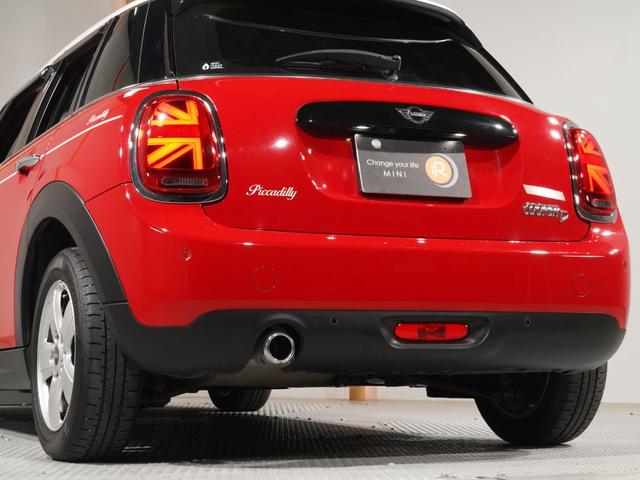 MINI クーパーD ピカデリーエディション 特別仕様車 専用装備 レザレットシート シートヒーター 純正ナビ バックカメラ 衝突軽減ブレーキ リア障害物センサー コンフォートアクセス 15インチアルミホイール ETC 整備付(27枚目)