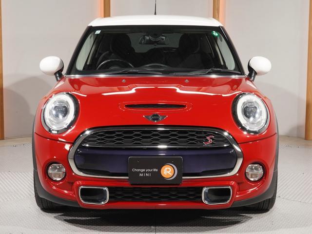 MINI クーパーS 禁煙車 純正ナビ アームレスト レザーステアリング LEDヘッドライト ホワイトターンシグナルライト ETC2.0 整備付(7枚目)