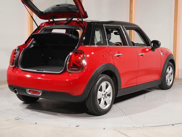 ■総在庫２５０台をストックヤードなどにも保管しておりますので、ご来店前にお電話いただけるとスムーズにご商談いただけます。■月曜定休日■フリーダイアル００６６−９７０１−８６９１