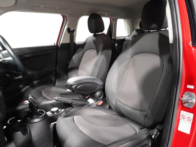 ■買取に関して・・・当社はモデル・年式・走行距離に関わらず、ＢＭＷミニの高価買取にチャレンジしております！■自慢のオプション装備など専門店ならではのプラス査定にご期待ください！