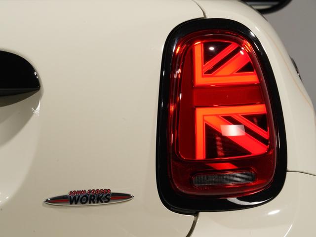 MINI ジョンクーパーワークス 禁煙車 ワンオーナー ハーフレザー シートヒーター ヘッドアップディスプレイ バックカメラ 前後障害物センサー パーキングアシスト アクティブクルコン 純正ナビ ETC2.0 整備付(27枚目)