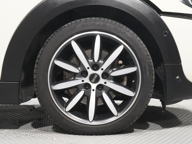 ＭＩＮＩ クーパーＳ　禁煙車　レザーシート　シートヒーター　ヘッドアップディスプレイ　バックカメラ　パーキングアシスト　前後障害物センサー　ドライビングモード　アクティブクルコン　純正ナビ　ＥＴＣ２．０　整備付（11枚目）