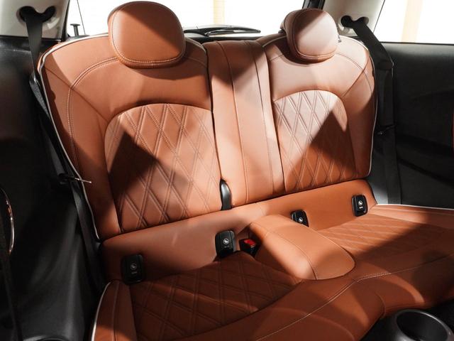 ＭＩＮＩ クーパーＳ　禁煙車　レザーシート　シートヒーター　ヘッドアップディスプレイ　バックカメラ　パーキングアシスト　前後障害物センサー　ドライビングモード　アクティブクルコン　純正ナビ　ＥＴＣ２．０　整備付（35枚目）