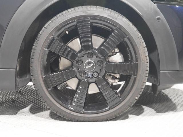 ＭＩＮＩ クーパーＳ　レゾリュート・エディション　限定車　禁煙車ワンオーナー　専用装備　クロス／レザレット／ヒーター　クルコン　ＡｐｐｌｅＣａｒＰｌａｙ　ワイヤレスチャージ　ヘッドアップディスプレイ　バックカメラ　障害物センサー　ＥＴＣ２．０　整備付（11枚目）