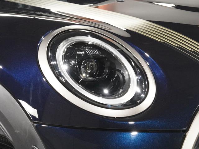 ＭＩＮＩ クーパーＳ　レゾリュート・エディション　限定車　禁煙車ワンオーナー　専用装備　クロス／レザレット／ヒーター　クルコン　ＡｐｐｌｅＣａｒＰｌａｙ　ワイヤレスチャージ　ヘッドアップディスプレイ　バックカメラ　障害物センサー　ＥＴＣ２．０　整備付（21枚目）