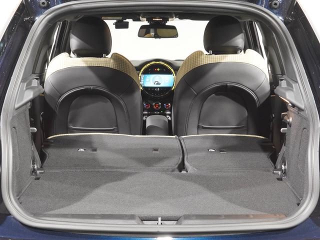 ＭＩＮＩ クーパーＳ　レゾリュート・エディション　限定車　禁煙車ワンオーナー　専用装備　クロス／レザレット／ヒーター　クルコン　ＡｐｐｌｅＣａｒＰｌａｙ　ワイヤレスチャージ　ヘッドアップディスプレイ　バックカメラ　障害物センサー　ＥＴＣ２．０　整備付（32枚目）