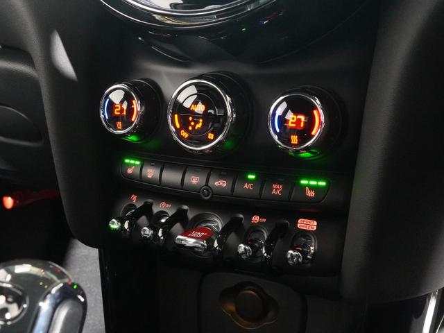 ＭＩＮＩ ジョンクーパーワークス　ジョンクーパーワークストリム　禁煙車　ワンオーナー　ハーフレザーシート　シートヒーター　ヘッドアップディスプレイ　アクティブクルコン　パーキングアシスト　バックカメラ　前後障害物センサー　純正ナビ　ＥＴＣ２．０　整備付（38枚目）