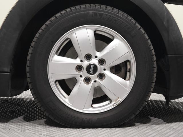 MINI クーパー 禁煙車 コンフォートアクセス バックカメラ リア障害物センサー ストレージコンパートメントパッケージ LEDヘッドライト 純正ナビ ETC 整備付(11枚目)