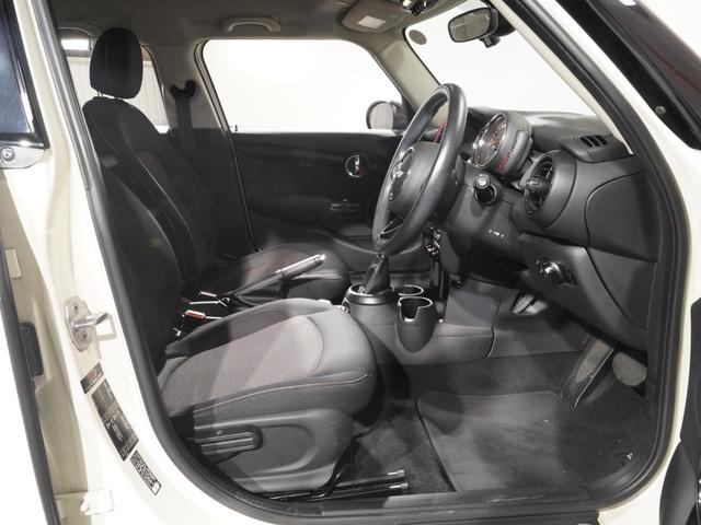 MINI クーパー 禁煙車 コンフォートアクセス バックカメラ リア障害物センサー ストレージコンパートメントパッケージ LEDヘッドライト 純正ナビ ETC 整備付(13枚目)