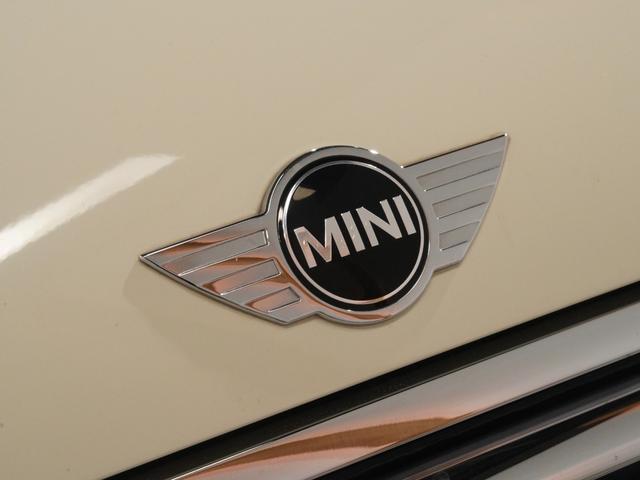 MINI クーパー 禁煙車 コンフォートアクセス バックカメラ リア障害物センサー ストレージコンパートメントパッケージ LEDヘッドライト 純正ナビ ETC 整備付(22枚目)