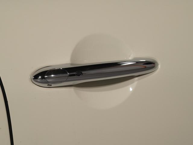 MINI クーパー 禁煙車 コンフォートアクセス バックカメラ リア障害物センサー ストレージコンパートメントパッケージ LEDヘッドライト 純正ナビ ETC 整備付(25枚目)