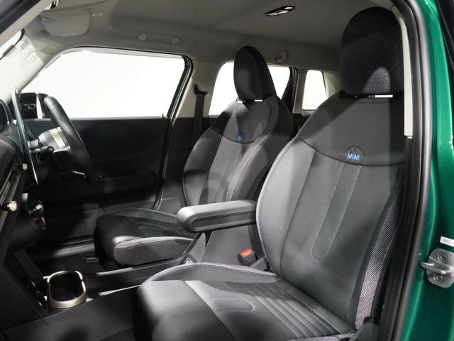 ＭＩＮＩ クーパーＳ　クラシック・トリム　ベスキン／クロス　シート＆ハンドルヒーター　前後カメラ　レーンアシスト　ＡｐｐｌｅＣａｒＰｌａｙ　純正ナビ　ワイヤレスチャージ　ペダル踏み間違い抑制機能　後車衝突警告機能　ＥＴＣ２．０　整備付（35枚目）