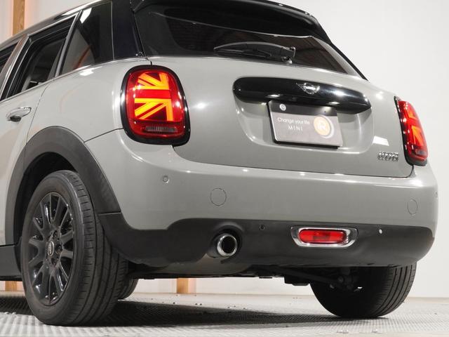 ＭＩＮＩ クーパー　禁煙車　レザレットシート　シートヒーター　ヘッドアップディスプレイ　パーキングアシスト　バックカメラ　前後障害物センサー　コンフォートアクセス　ＬＥＤヘッドライト　ＥＴＣ　整備付（26枚目）