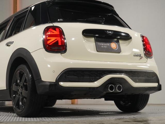 ＭＩＮＩ クーパーＳＤ　クラシック・トリム　禁煙車　ワンオーナー　クロス／レザレット　パーキングアシスト　アクティブクルコン　バックカメラ　前後障害物センサー　ドライビングモード　コンフォートアクセス　純正ナビ　ＥＴＣ２．０　整備付（26枚目）
