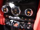 ジョンクーパーワークス　６速ＭＴ　ハーフレザーシート　シートヒーター　ドライビングモード　衝突軽減ブレーキ　ヘッドアップディスプレイ　クルコン　１８インチホイール（50枚目）
