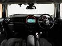 ＭＩＮＩ アイスブルーブラックエディション　６速ＭＴ　限定３８０台　禁煙車　専用装備　アクティブクルコン　バックカメラ　前後障害物センサー　衝突軽減ブレーキ　パーキングアシスト　コンフォートアクセス　ＥＴＣ２．０　整備付（4枚目）