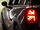 ■iRではBMWミニ専門の自社整備工場「iR TECH FACTORY」にて納車前点検整備を実施します。点検整備費用は支払い総額に含まれておりますので、追加費用は無し!