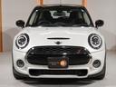 ＭＩＮＩ クーパーＳＤ　禁煙車　ヘッドアップディスプレイ　ＡｐｐｌｅＣａｒＰｌａｙ　ワイヤレスチャージ　純正ナビ　パーキングアシスト　リアカメラ　前後障害物センサー　アクティブクルコン　ドライビングモード　ＥＴＣ２．０整備付（8枚目）