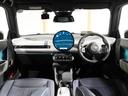 MINI クーパーSE フェイバリット・トリム 禁煙車 ベスキンシート シート&ハンドルヒーター バックカメラ 前後障害物センサー レーンキーピングアシスト 後車衝突警告 AppleCarPlay ヘッドアップディスプレイ  ETC2.0 整備付(4枚目)