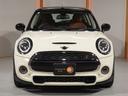 ＭＩＮＩ クーパーＳ　禁煙車　レザーシート　シートヒーター　ヘッドアップディスプレイ　バックカメラ　パーキングアシスト　前後障害物センサー　ドライビングモード　アクティブクルコン　純正ナビ　ＥＴＣ２．０　整備付（8枚目）