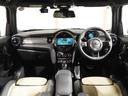 ＭＩＮＩ クーパーＳ　レゾリュート・エディション　限定車　禁煙車ワンオーナー　専用装備　クロス／レザレット／ヒーター　クルコン　ＡｐｐｌｅＣａｒＰｌａｙ　ワイヤレスチャージ　ヘッドアップディスプレイ　バックカメラ　障害物センサー　ＥＴＣ２．０　整備付（4枚目）