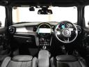 MINI クーパーSD ミニ・ユアーズ・トリム 禁煙車 Yoursレザーシート シートヒーター アクティブクルコン 純正ナビ AppleCarPlay ワイヤレスチャージ バックカメラ 前後障害物センサー パーキングアシスト ETC2.0 整備付 中古車画像_4