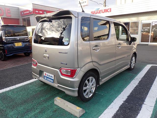 ハイブリッドＦＺ　雹害車　ＨＹＢＲＩＤ　スマートキー　アイドリングストップ　禁煙車　ＬＥＤヘッドライト　シートヒーター　スマートキー　記録簿　オートエアコン　オーディオ　ワンオーナー(18枚目)