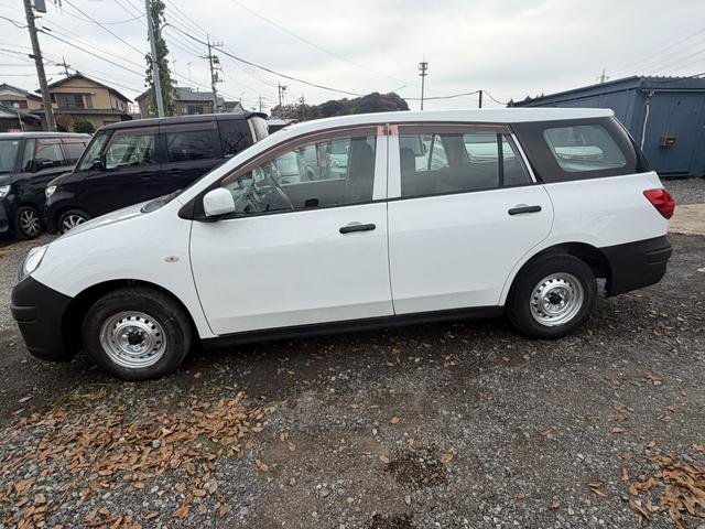 ＡＤ ＶＥ　ＥＶ　オートマ　パワステ　エアコン　キーレスエントリー　集中ドアロック　　ＡＣ１００Ｖ電源　レベライザー（13枚目）