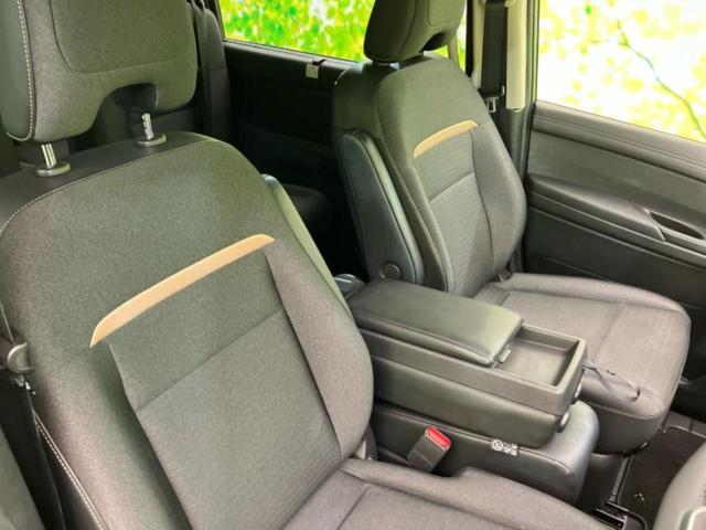 セレナ ハイウェイスターＶ　新品タイヤ／保証書／純正　ＳＤナビ／インテリジェントルームミラー／衝突安全装置／両側電動スライドドア／アラウンドビューモニター／車線逸脱防止支援システム／プロパイロット　衝突被害軽減システム　ＥＴＣ（4枚目）