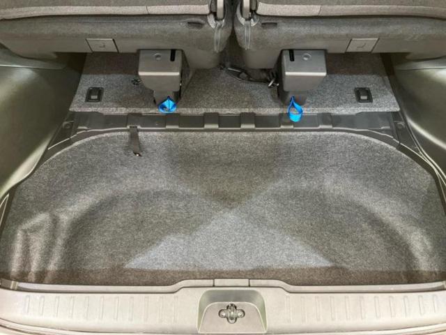 セレナ ハイウェイスターＶ　新品タイヤ／保証書／純正　ＳＤナビ／インテリジェントルームミラー／衝突安全装置／両側電動スライドドア／アラウンドビューモニター／車線逸脱防止支援システム／プロパイロット　衝突被害軽減システム　ＥＴＣ（26枚目）