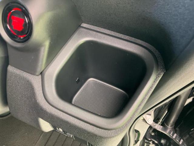 N-BOXカスタム ヒョウジュン 保証書/ホンダセンシング/電動スライドドア/シートヒーター 前席/車線逸脱防止支援システム/ヘッドランプ LED/横滑り防止装置/禁煙車/エアバッグ 運転席/エアバッグ 助手席 衝突被害軽減システム(28枚目)