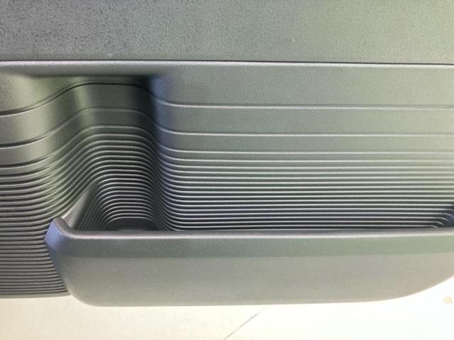 N-BOXカスタム ヒョウジュン 保証書/ホンダセンシング/電動スライドドア/シートヒーター 前席/車線逸脱防止支援システム/ヘッドランプ LED/横滑り防止装置/禁煙車/エアバッグ 運転席/エアバッグ 助手席 衝突被害軽減システム(32枚目)