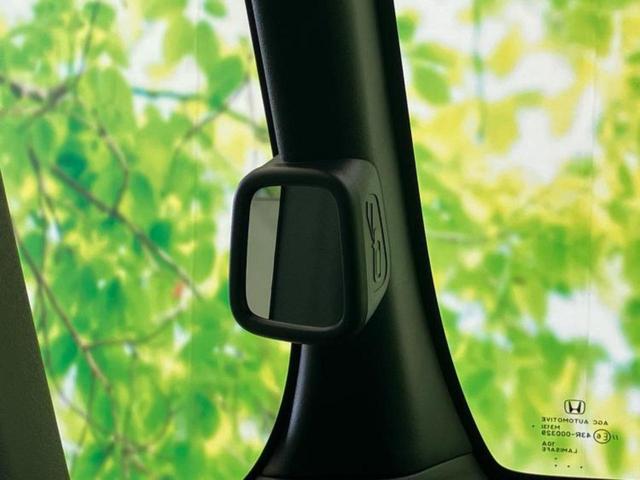 N-BOXカスタム ヒョウジュン 保証書/ホンダセンシング/電動スライドドア/シートヒーター 前席/車線逸脱防止支援システム/ヘッドランプ LED/横滑り防止装置/禁煙車/エアバッグ 運転席/エアバッグ 助手席 衝突被害軽減システム(44枚目)