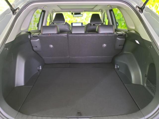 ＲＡＶ４ ４ＷＤアドベンチャー　サンルーフ／保証書／ディスプレイオーディオ＋ナビ１０インチ／デジタルインナーミラー／トヨタセーフティセンス／シートヒーター　前席／車線逸脱防止支援システム／シート　合皮　衝突被害軽減システム　４ＷＤ（8枚目）