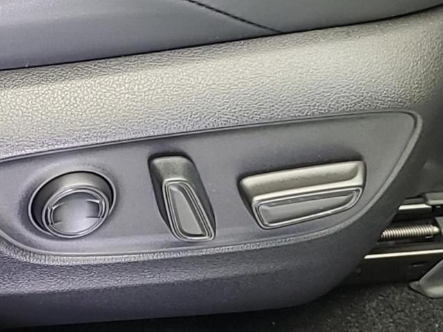 ＲＡＶ４ ４ＷＤアドベンチャー　サンルーフ／保証書／ディスプレイオーディオ＋ナビ１０インチ／デジタルインナーミラー／トヨタセーフティセンス／シートヒーター　前席／車線逸脱防止支援システム／シート　合皮　衝突被害軽減システム　４ＷＤ（50枚目）