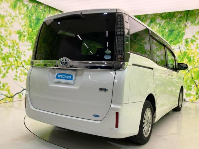 ヴォクシー ハイブリッドＶ　新品タイヤ／純正　９インチ　ＳＤナビ／衝突安全装置／両側電動スライドドア／シートヒーター／車線逸脱防止支援システム／パーキングアシスト　バックガイド／ヘッドランプ　ＬＥＤ　衝突被害軽減システム　禁煙車（3枚目）