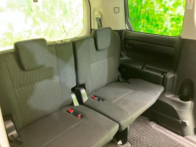 ヴォクシー ハイブリッドＶ　新品タイヤ／純正　９インチ　ＳＤナビ／衝突安全装置／両側電動スライドドア／シートヒーター／車線逸脱防止支援システム／パーキングアシスト　バックガイド／ヘッドランプ　ＬＥＤ　衝突被害軽減システム　禁煙車（6枚目）