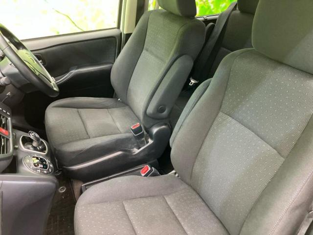 ヴォクシー ハイブリッドＶ　新品タイヤ／純正　９インチ　ＳＤナビ／衝突安全装置／両側電動スライドドア／シートヒーター／車線逸脱防止支援システム／パーキングアシスト　バックガイド／ヘッドランプ　ＬＥＤ　衝突被害軽減システム　禁煙車（7枚目）